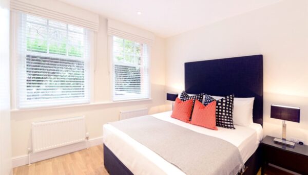 Three Bedrooms Flat Hammersmith