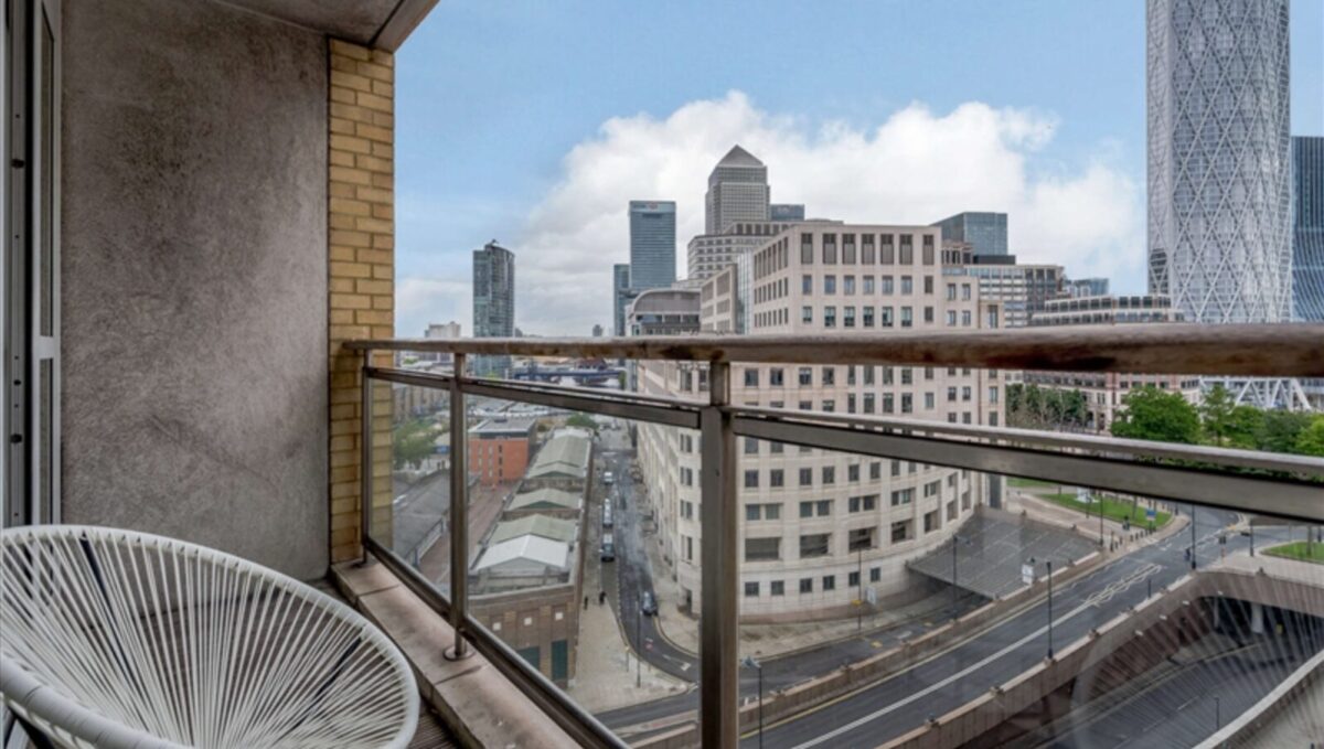 Two Bedroom Flat Canary Wharf