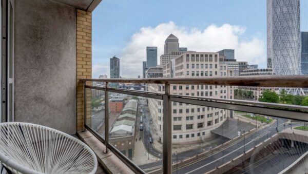 Two Bedroom Flat Canary Wharf